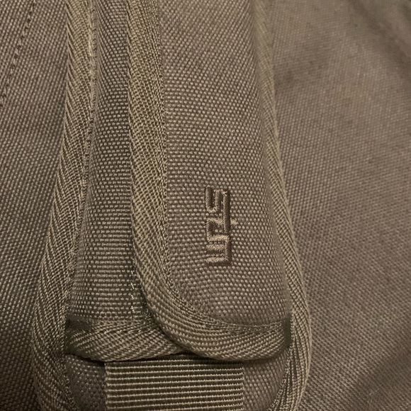 STM Protective laptop bag - Picture 2 of 2